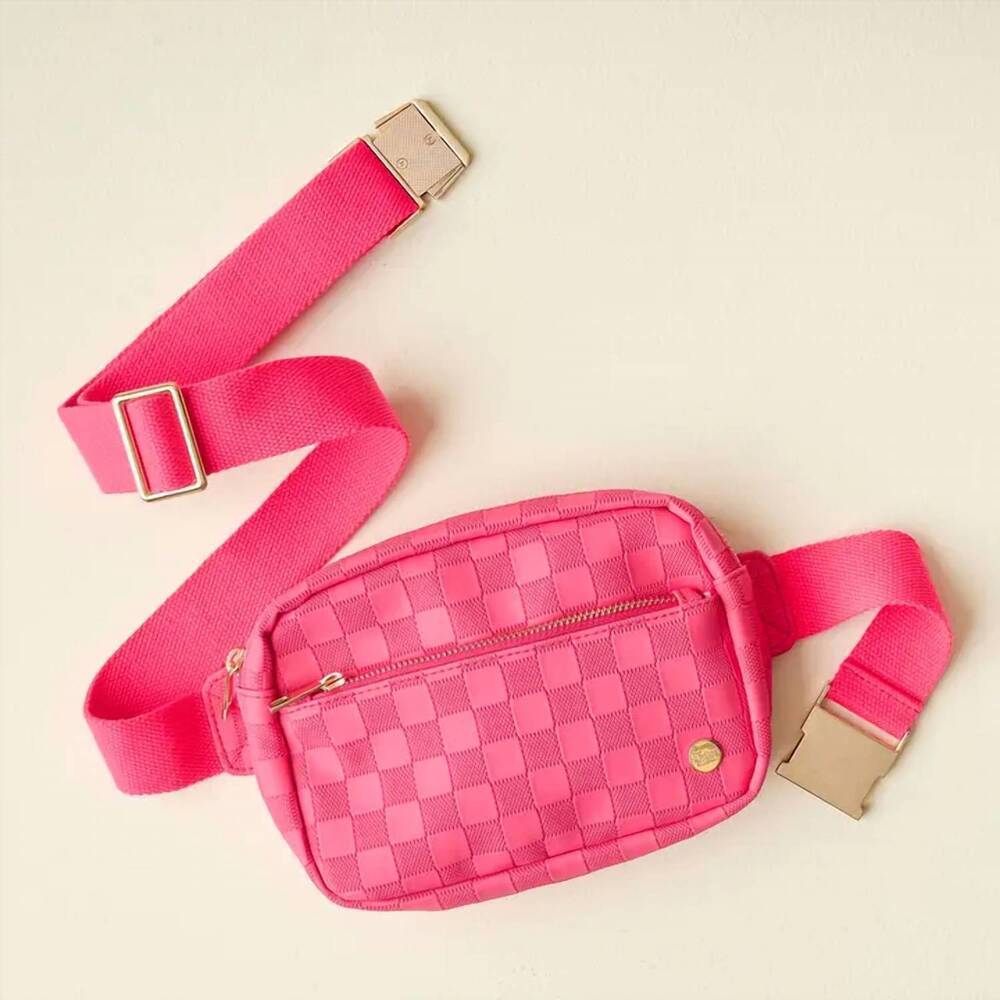 NEW THE DARLING EFFECT urban belt bag in bright pink